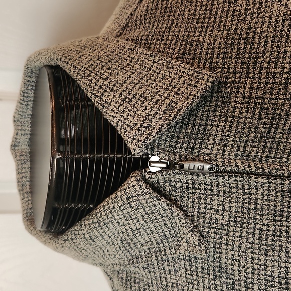 CHRISTOPHER & BANKS SIZE MEDIUM fully lined green & beige jacket. - Picture 2 of 11